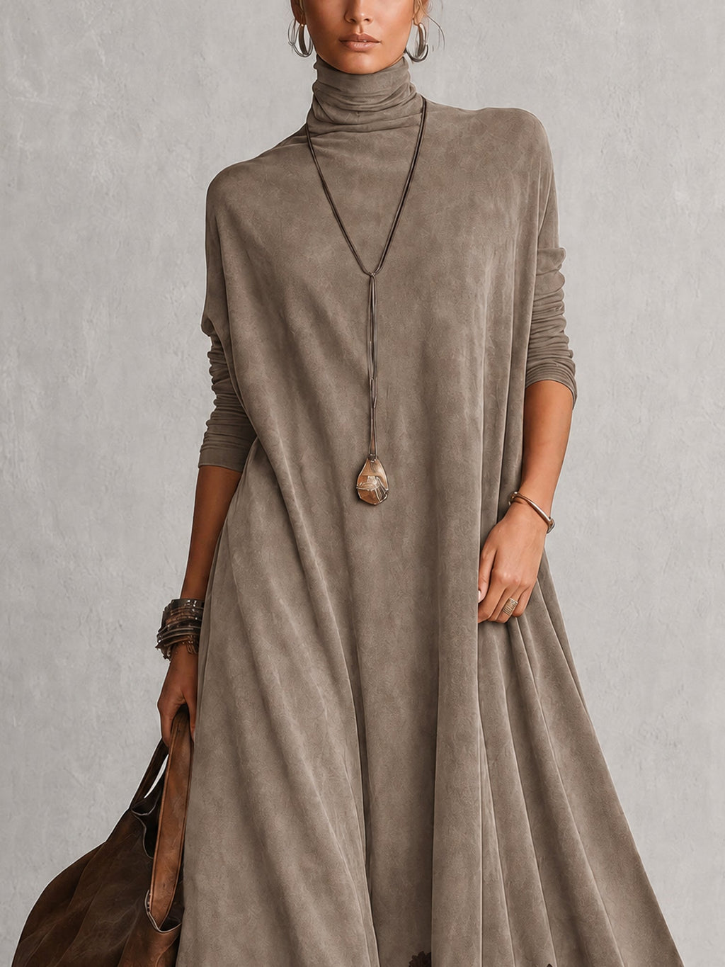Vestido largo marrón efecto ante con mangas largas y bajo de encaje vintage
