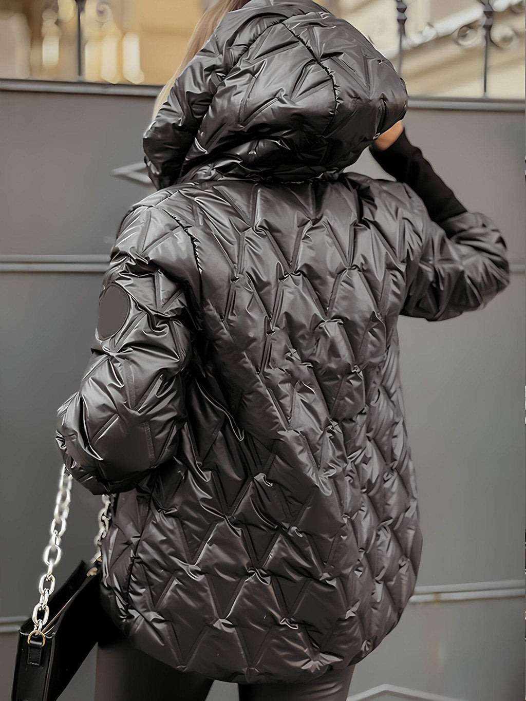 Eline | Chaqueta acolchada brillante con capucha
